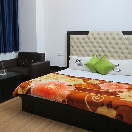 Ramprastha Hotel Ayodhya Exterior foto